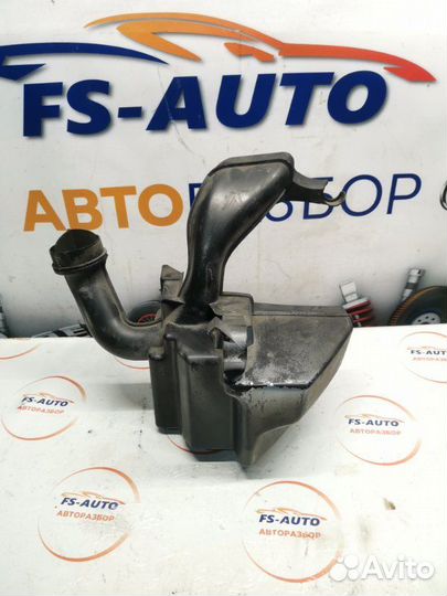 Резонатор воздушного фильтра Ford Focus 2