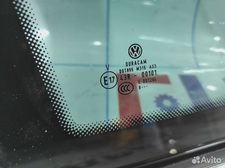 Стекло кузовное глухое левое Volkswagen Tiguan (Mk