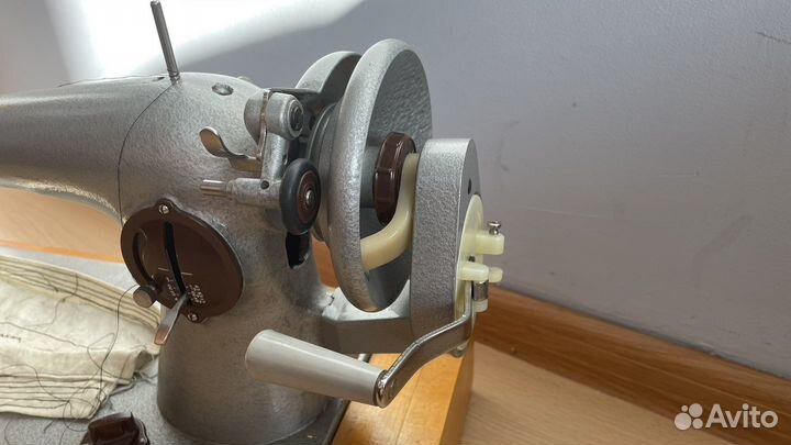 Швейная машинка Подольск 2м