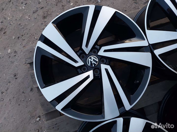 Volkswagen T-Cross Ориг Nevada R18 5x100 ET39 7J