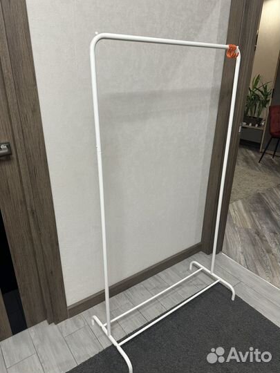 Вешалка напольная