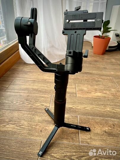Стабилизатор Zhiyun crane 2