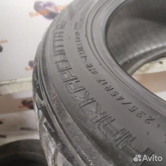 Nokian Tyres Hakkapeliitta R2 235/45 R17
