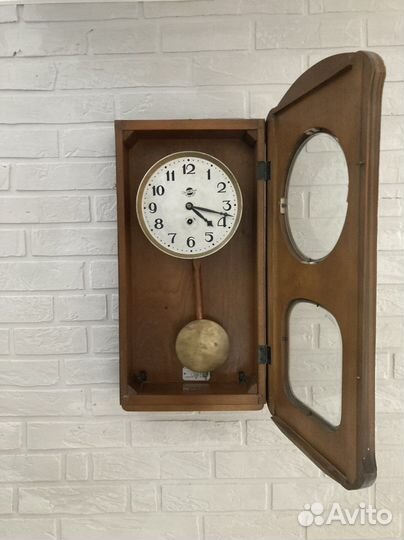 Часы настенные с маятником СССР