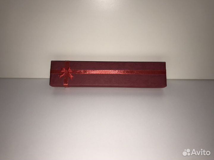 Подарочная коробка