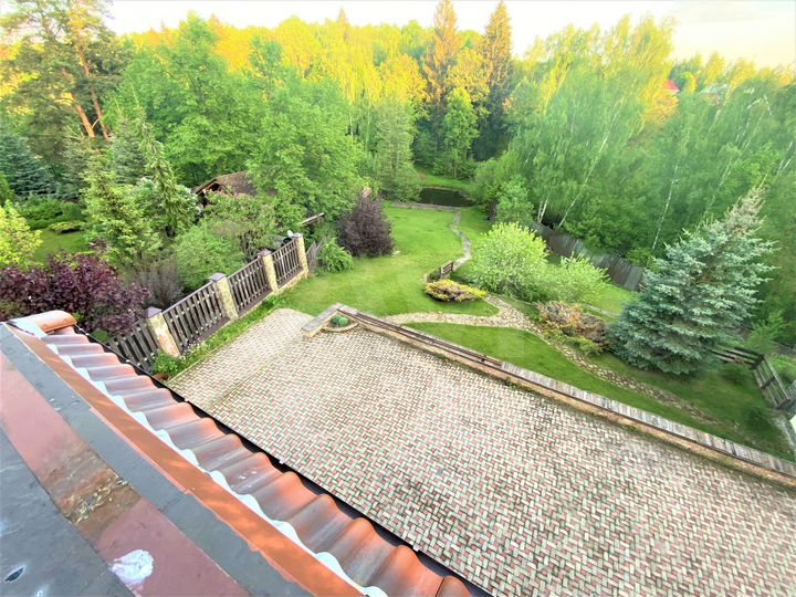 Коттедж 300 м² на участке 25 сот.