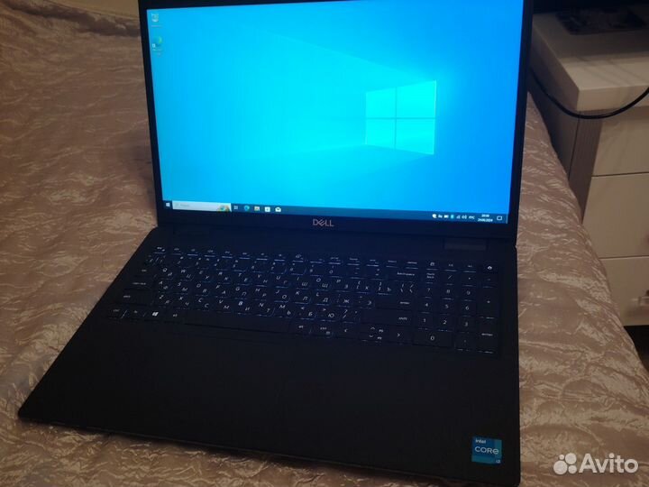 Dell Latitude 3520 Intel Core 11 Gen 16/256