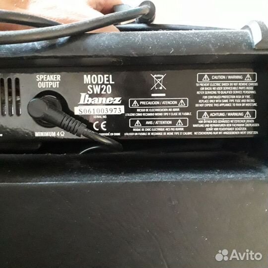 Басовый комбоусилитель