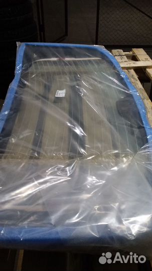 Стекло крышки багажника на круз. Новое, Оригинал