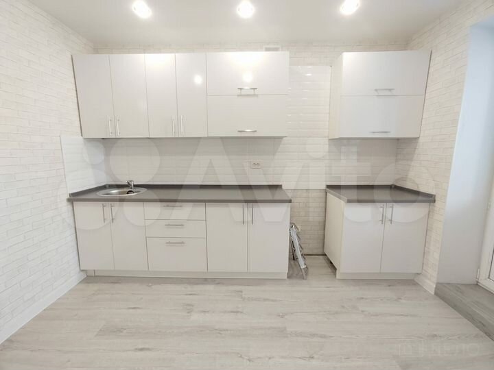 2-к. квартира, 71 м², 8/14 эт.