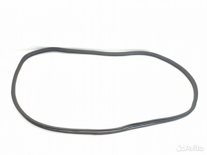 Уплотнитель двери задний правый Mercedes-Benz