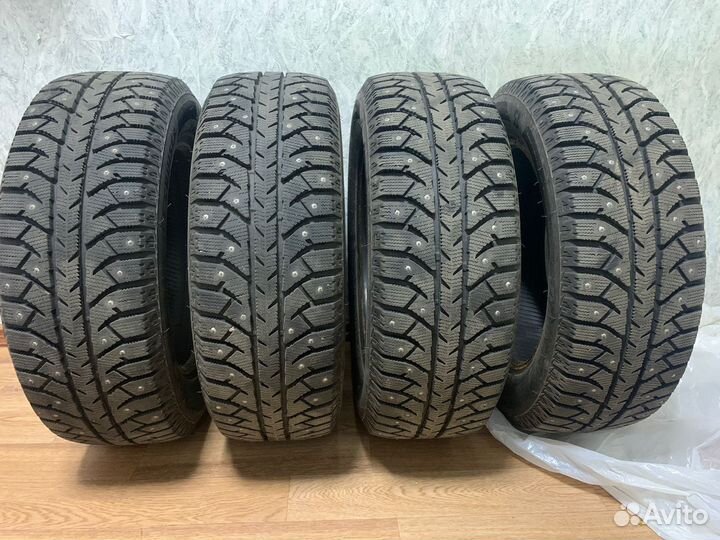 Bridgestone Ice Cruiser 7000S 195/60 R15 91T
