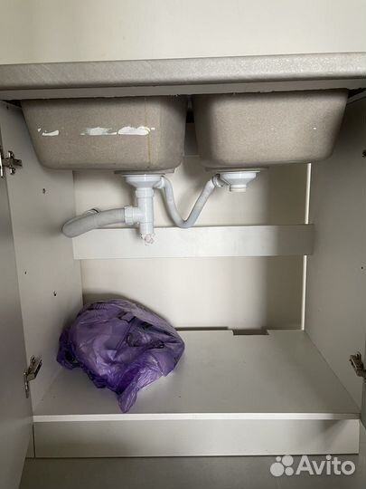 Кухонный шкаф со столешницей и раковиной бу