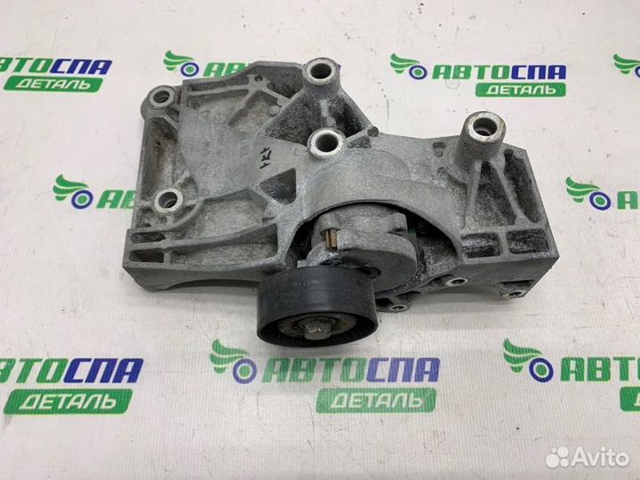 Кронштейн Opel Insignia лифтбек дизель 2.0 A20DT