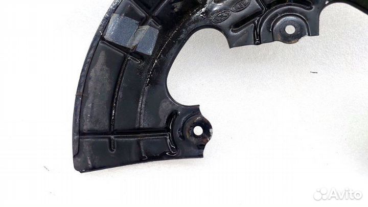 Пыльник тормозного диска передний правый Kia K5