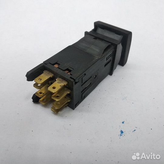 Кнопка аварийной сигнализации