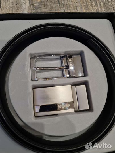 Ремень б0сс новый с двумя пряжками