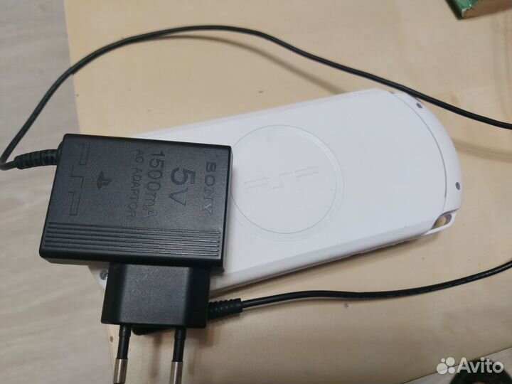 Sony PSP e1008 прошитая