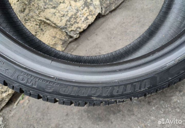 Goodyear UltraGrip 8 Performance 225/40 R18 92V