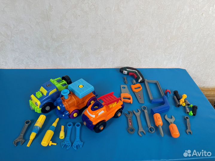 Развивающие конструкторы машинки с отверткой