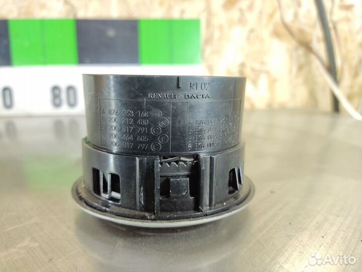 Дефлектор воздушный Renault Sandero 2009 2014