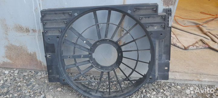 Диффузор вентилятор бмв е53