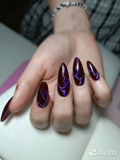 Маникюр и педикюр на дому