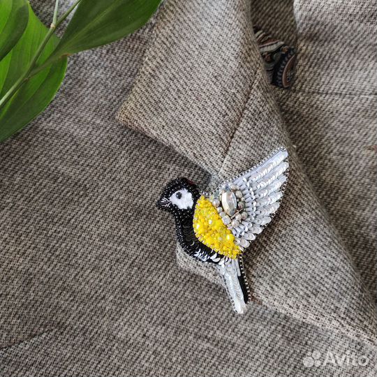 Брошь птица синица ручной работы