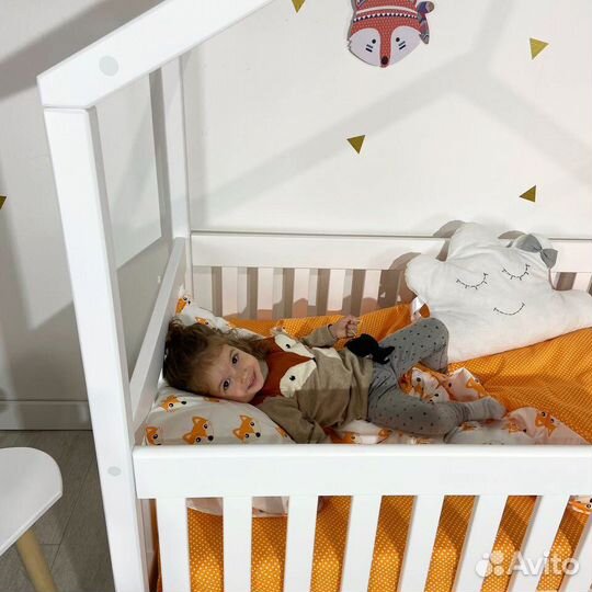 Детская кровать домик