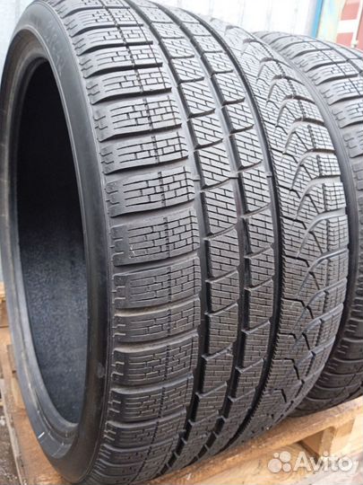 Pirelli P Zero Winter 305/30 R21