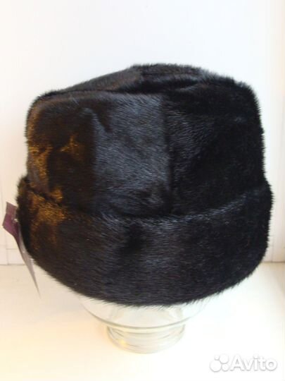 Шапки вязаные и меховые