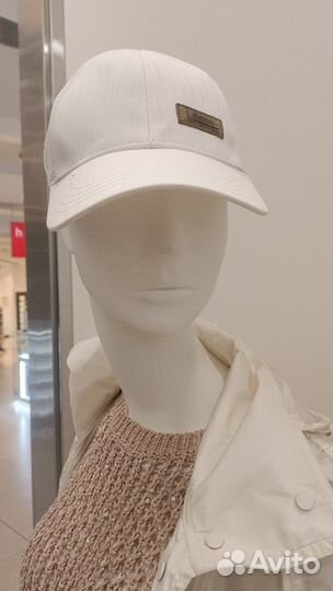 Новые мужские бейсболки белые