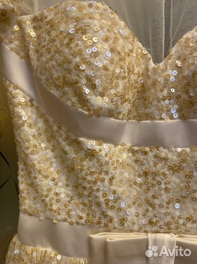 Платье sherri hill