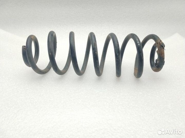 Пружина подвески задняя Volkswagen Passat B7 cdab