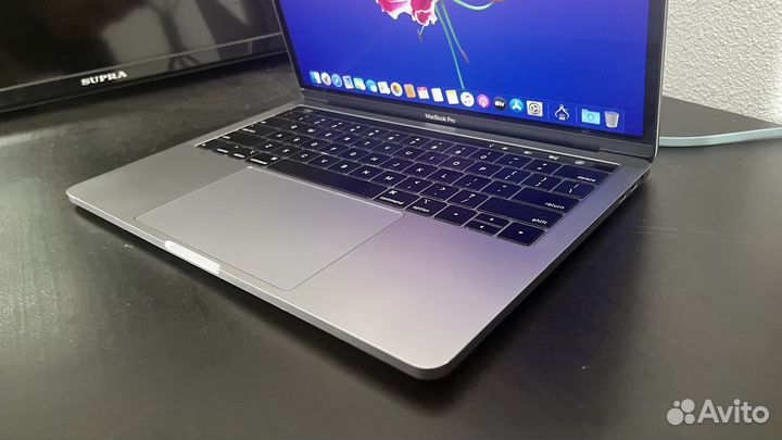 Macbook Pro 13 2018 i7/16/512 новый