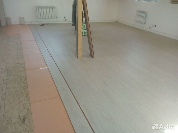 Укладка ламината, кварцвиниловой плитки, линолеума