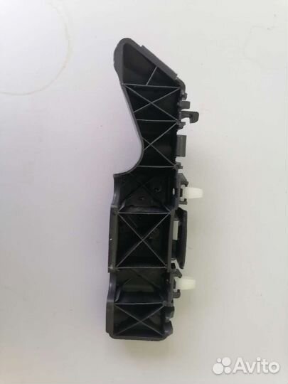 Кронштейн бампера переднего левый Hyundai Solaris