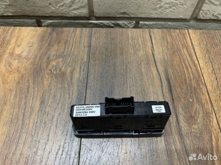 Hyundai Equus Выключатель переключения режимов