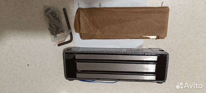 Замок электромагнитный.ML-400 усилие 400кг