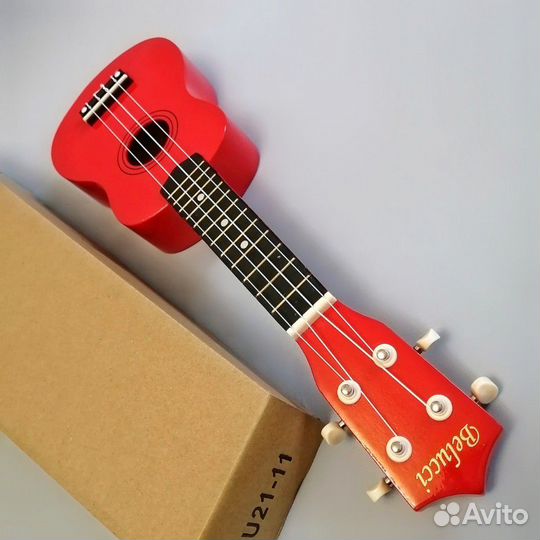 Укулеле новая