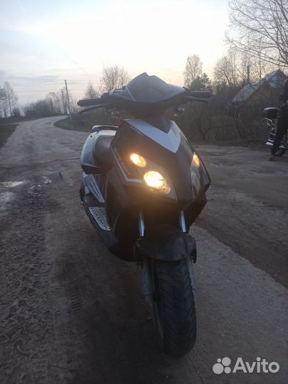 Скутер Stels vortex 150