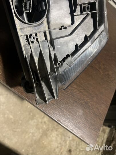 Фара левая skoda yeti 5l941015c