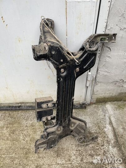 Балка передняя на passat b3