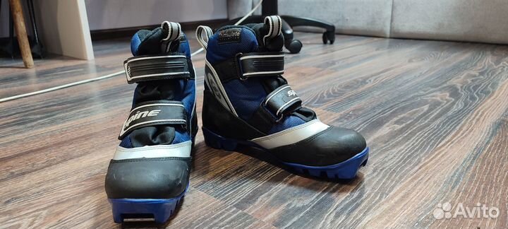 Лыжные ботинки классические spine 39 и 35