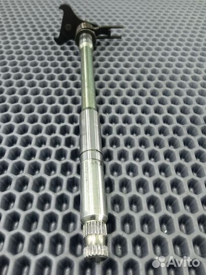 Suzuki gsxr 600 k8 k9 k10 n735 Вал кпп