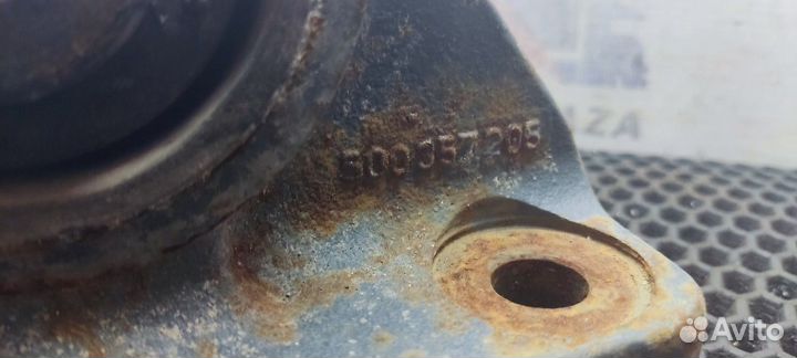 500357205 Кронштейн крепления торсиона кабины прав