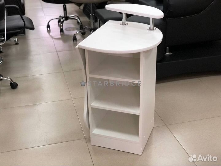 Стол маникюрный складной