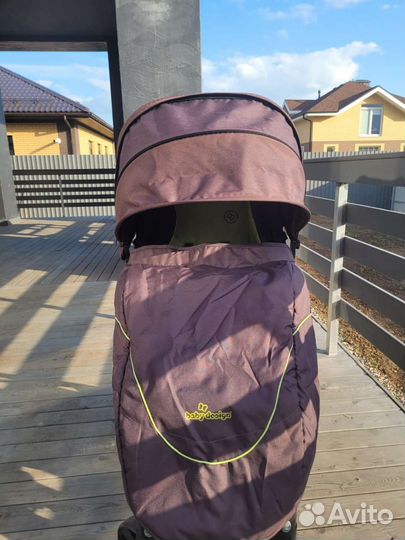 Прогулочная коляска