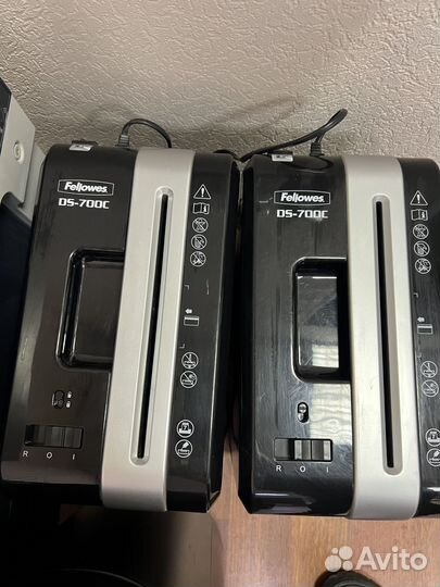 Шредер для бумаги Fellowes DS-700C