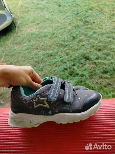 Кроссовки Котофей 35